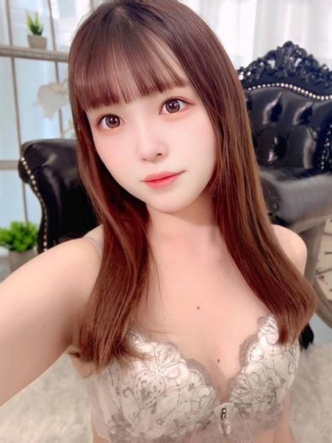 リリ【元坂道研究生と動画撮影4