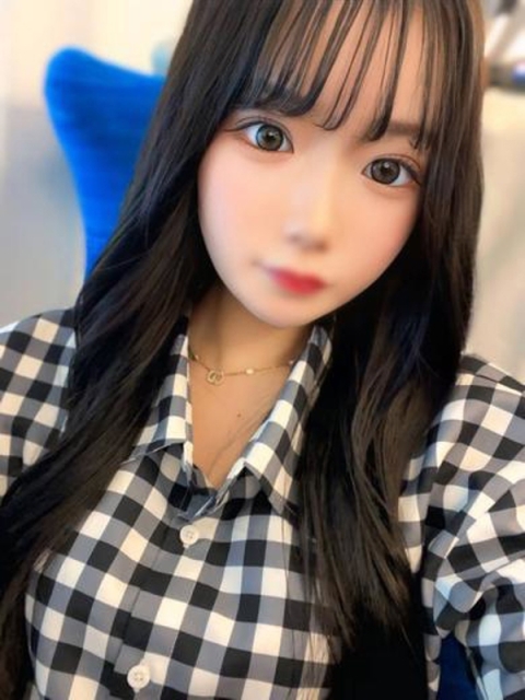 チナツ【アイドル系のご奉仕女子】3