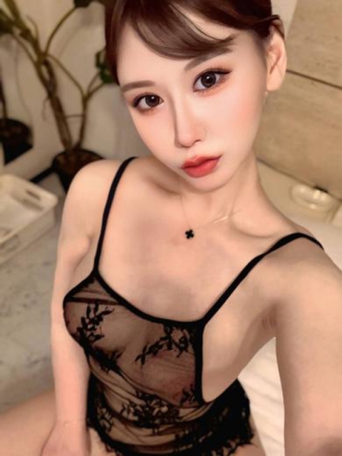 富山CLUB CHELSEA（クラブ チェルシー） ハンナ【H乳＆長身スレンダー】