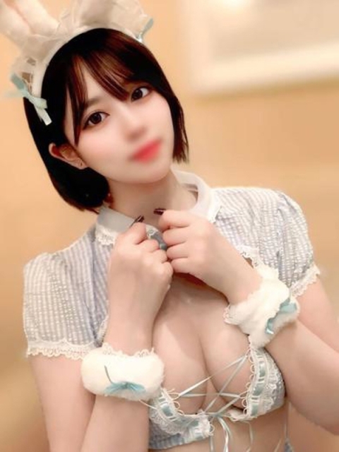 アヤミ【G乳×高身長×電マ好き】2