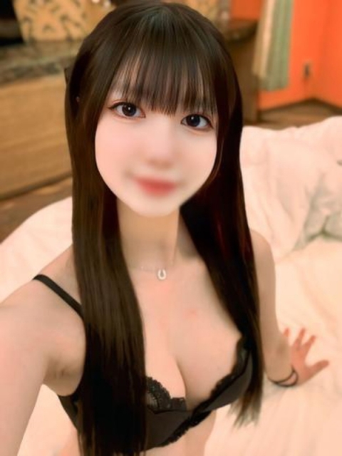 ミリア【色白シロウト系美女♥】4