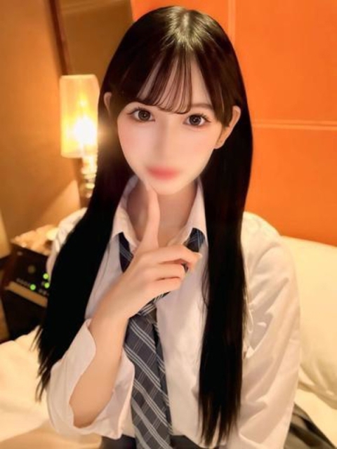 ウミ【F乳＆ハーフ美女】2