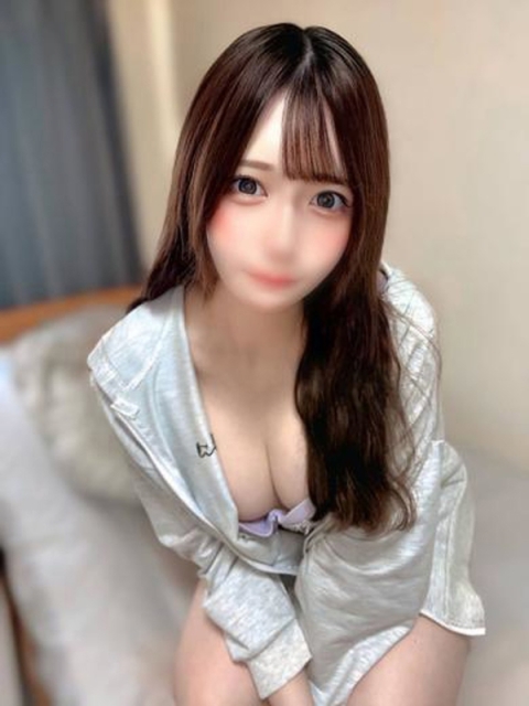 富山CLUB CHELSEA（クラブ チェルシー） ムギ【色白どMなハーフ美女】