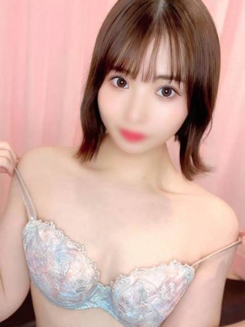 富山CLUB CHELSEA（クラブ チェルシー） リマ【両３P可能の小柄美女✨】