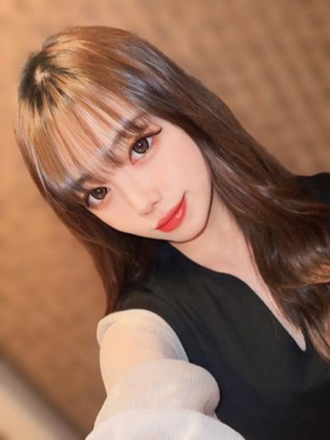 ララカ【即尺顔射アナル舐め可能】2