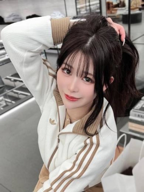 富山CLUB CHELSEA（クラブ チェルシー） ハクア【両3POK・高身長美女】